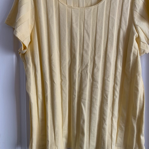 Denim & Co. Women’s Yellow Top size IX - Picture 11 of 13